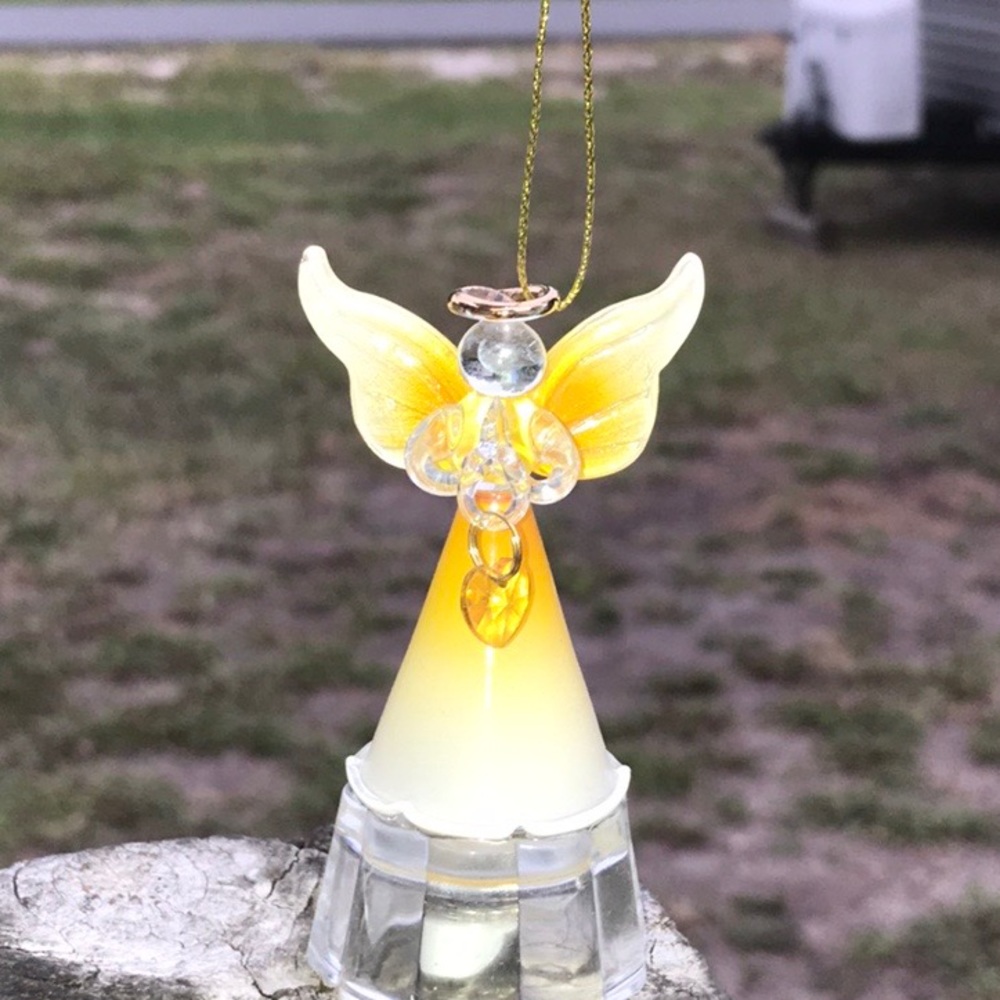 Little angle - Picture 3 of 3